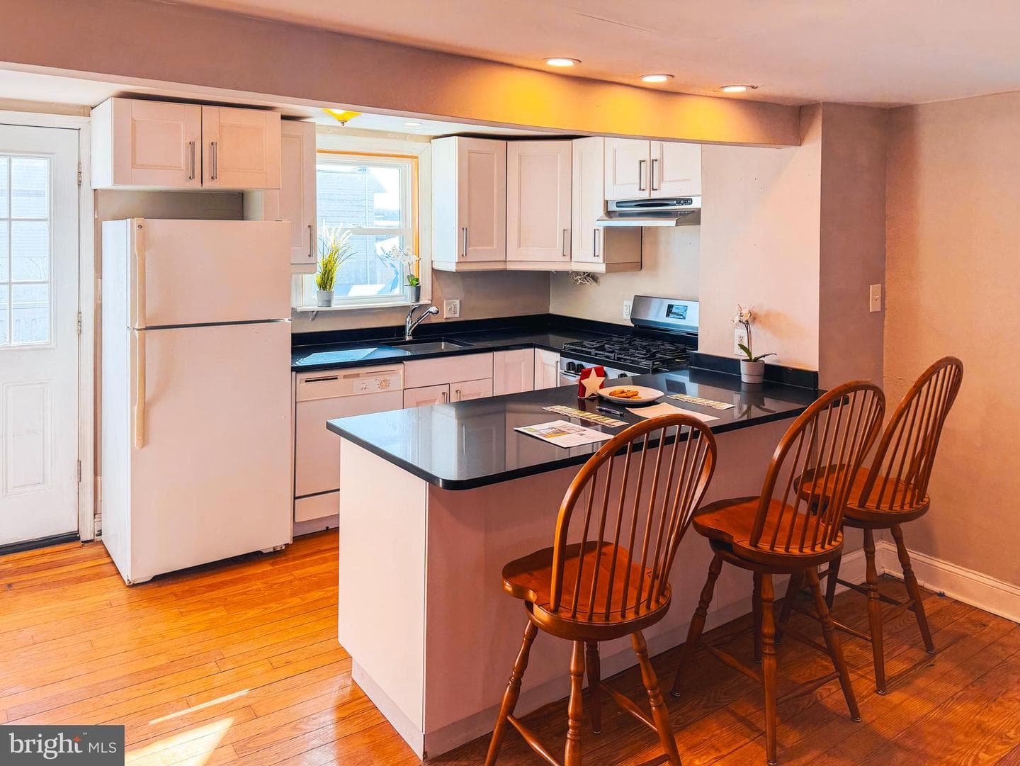 220 Saint Marys Street photo 11