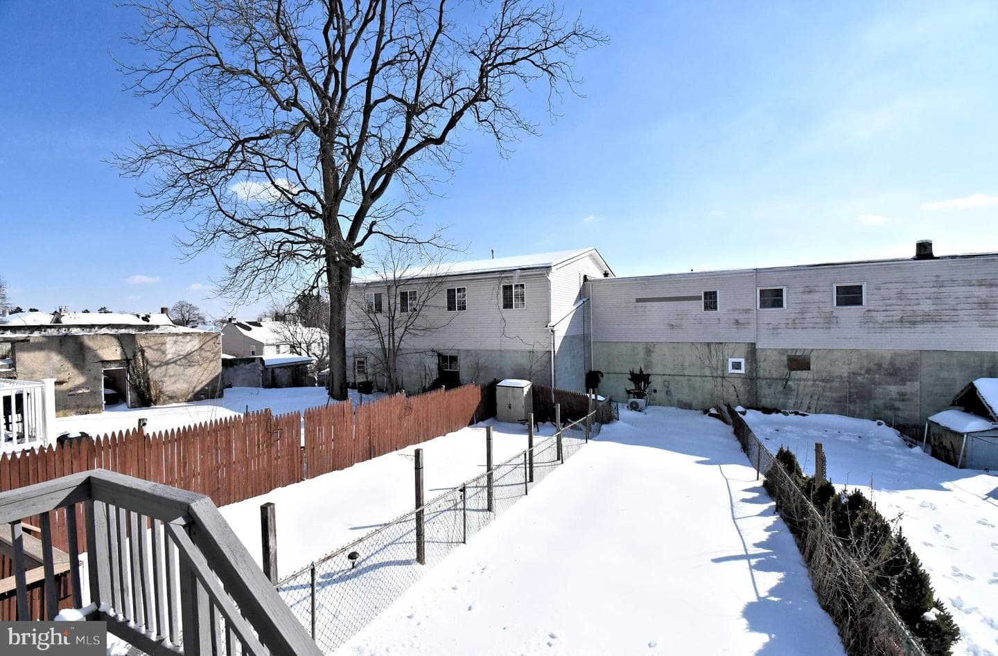 220 Saint Marys Street photo 35
