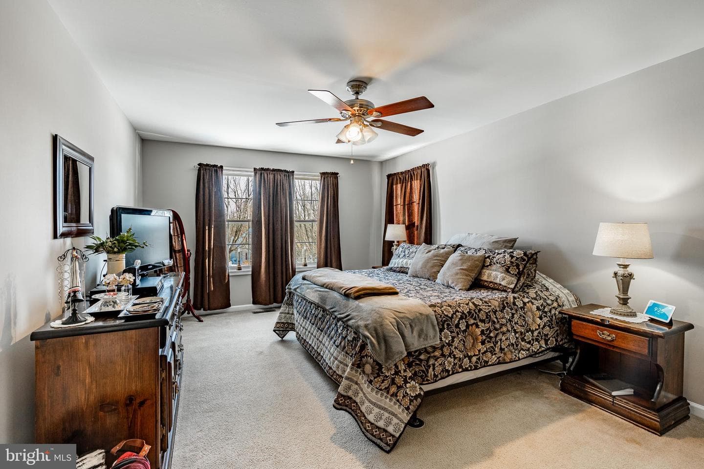 10 Walden Way photo 18