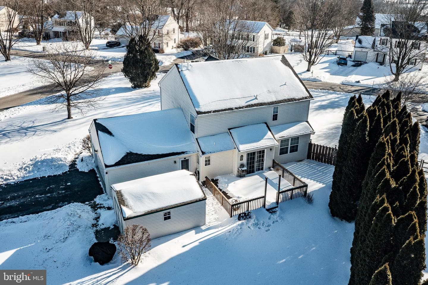 10 Walden Way photo 28