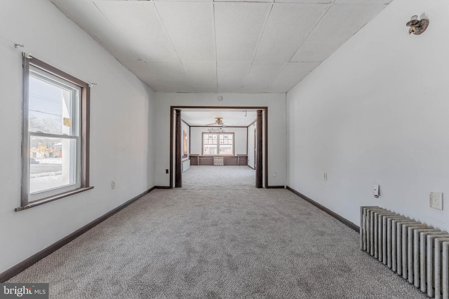 390 Mary St photo 7
