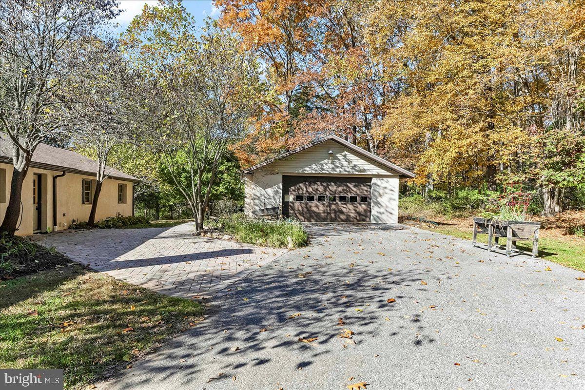202 Creek Road photo 25