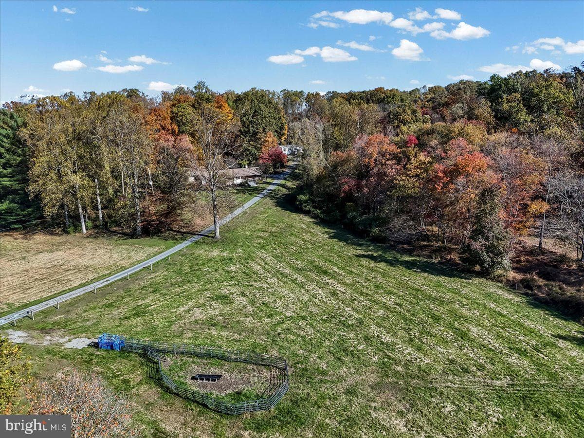 202 Creek Road photo 27