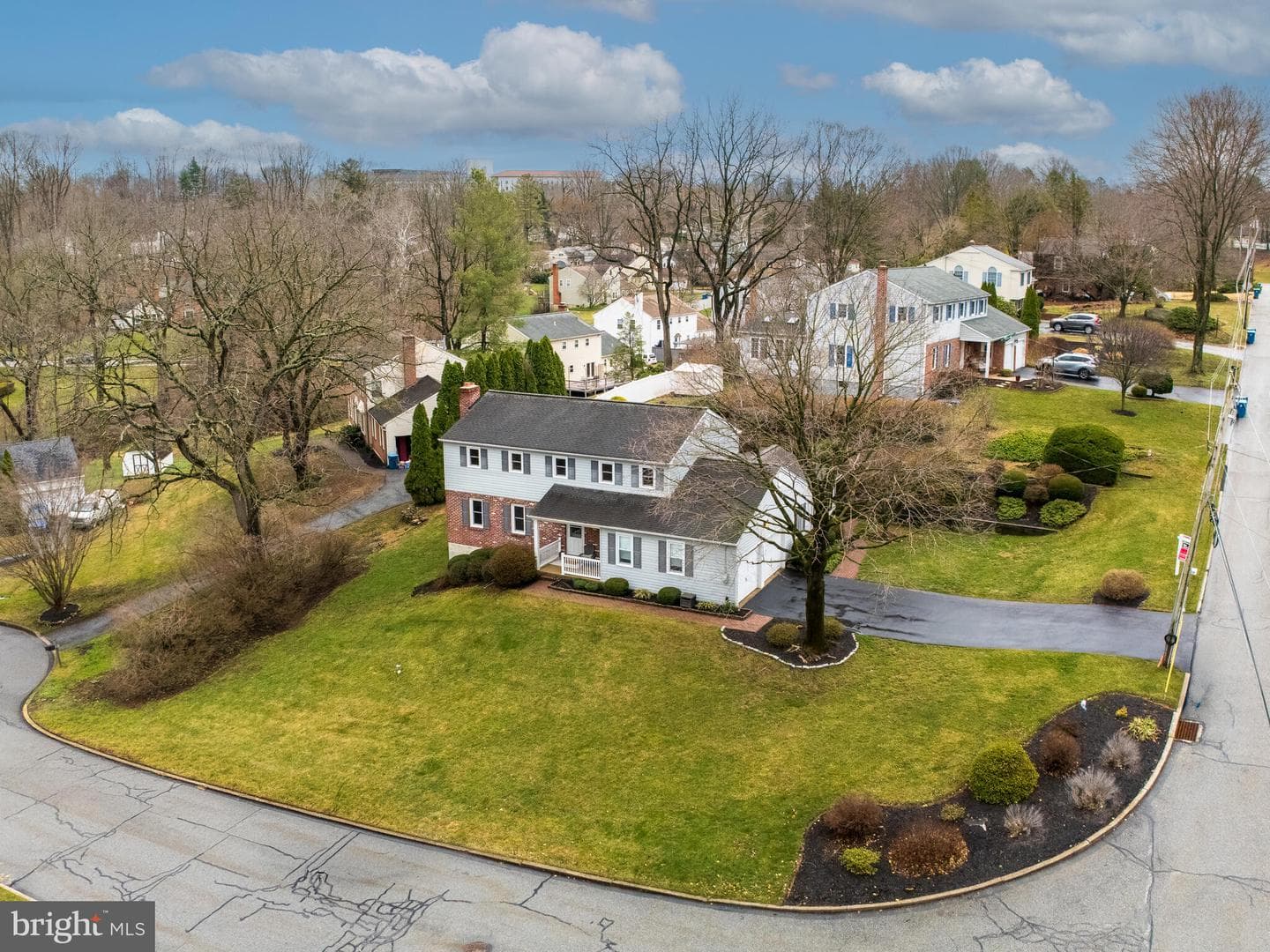 913 Baylowell Drive photo 44
