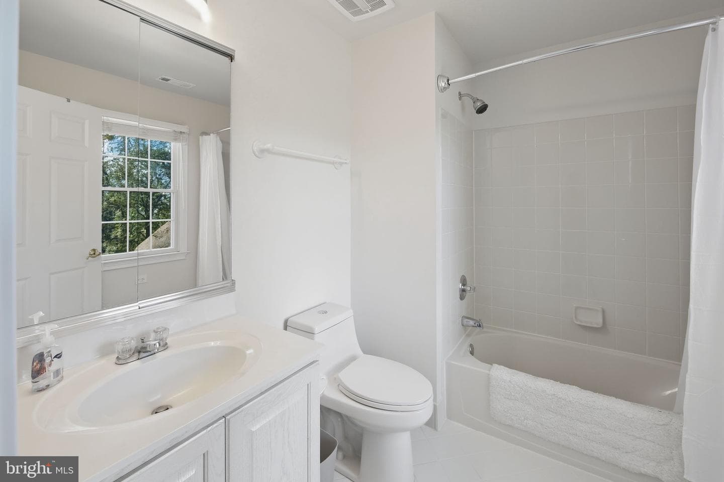 2114 Ferncroft Lane photo 37