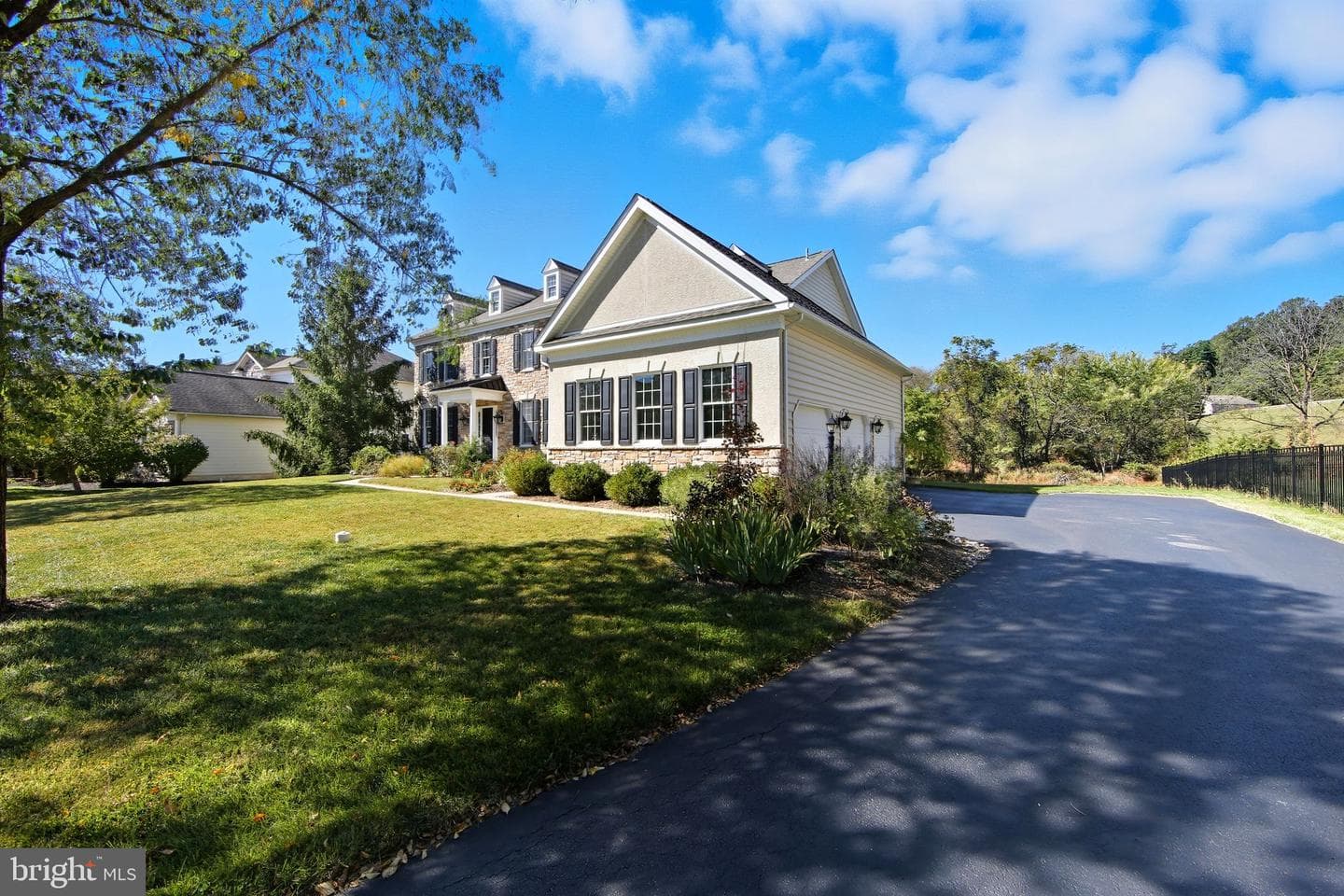 2114 Ferncroft Lane photo 39