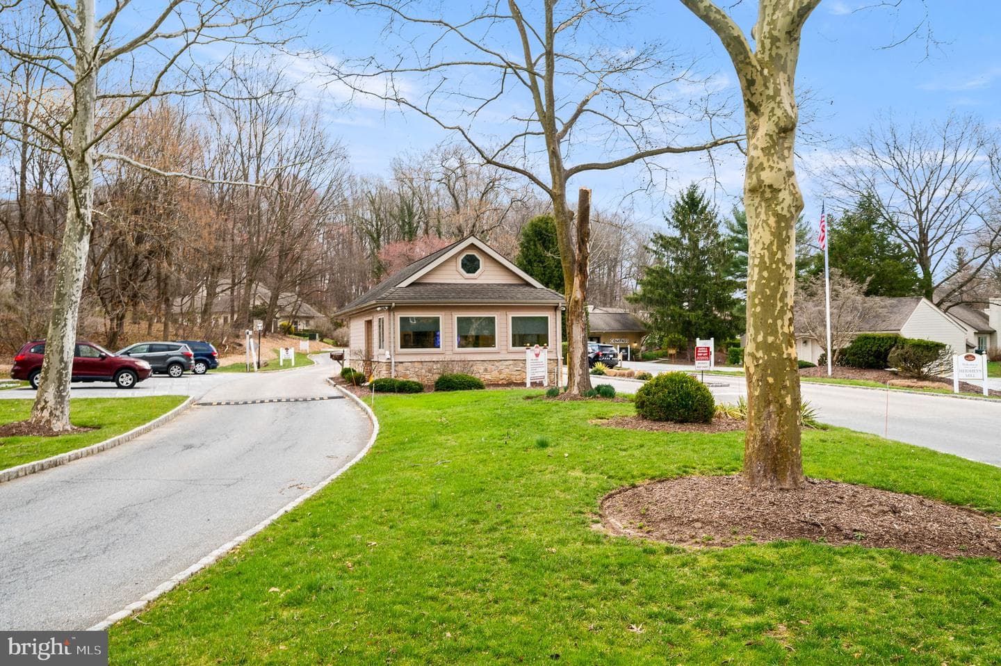 6 Hersheys Drive photo 37