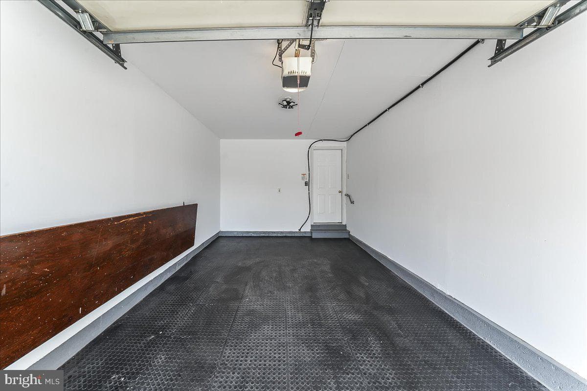 132 Huntingdon Court #1801 photo 21