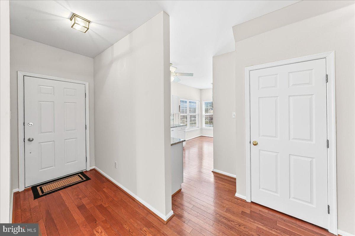 132 Huntingdon Court #1801 photo 3