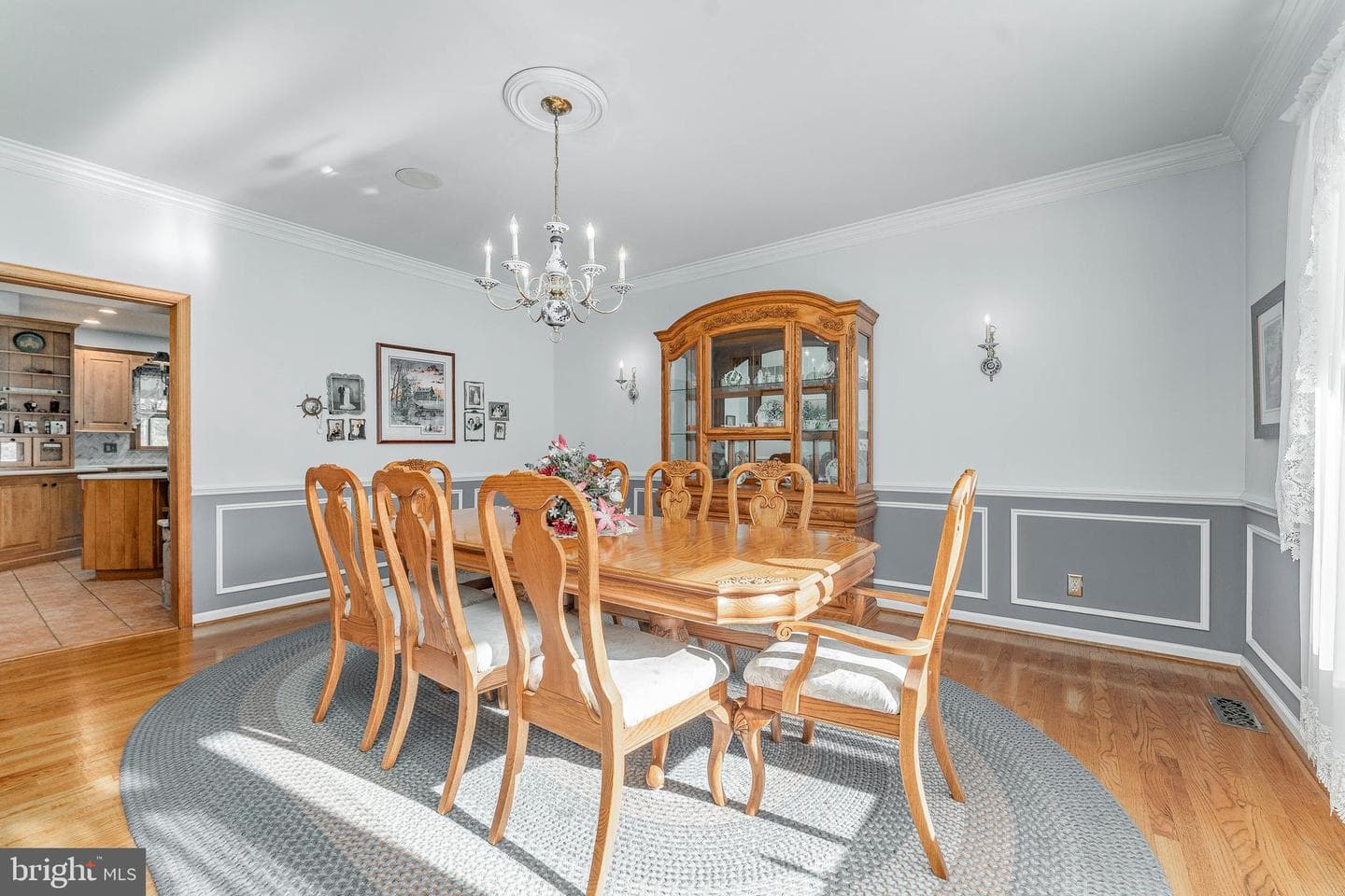 797 Tree Lane photo 24
