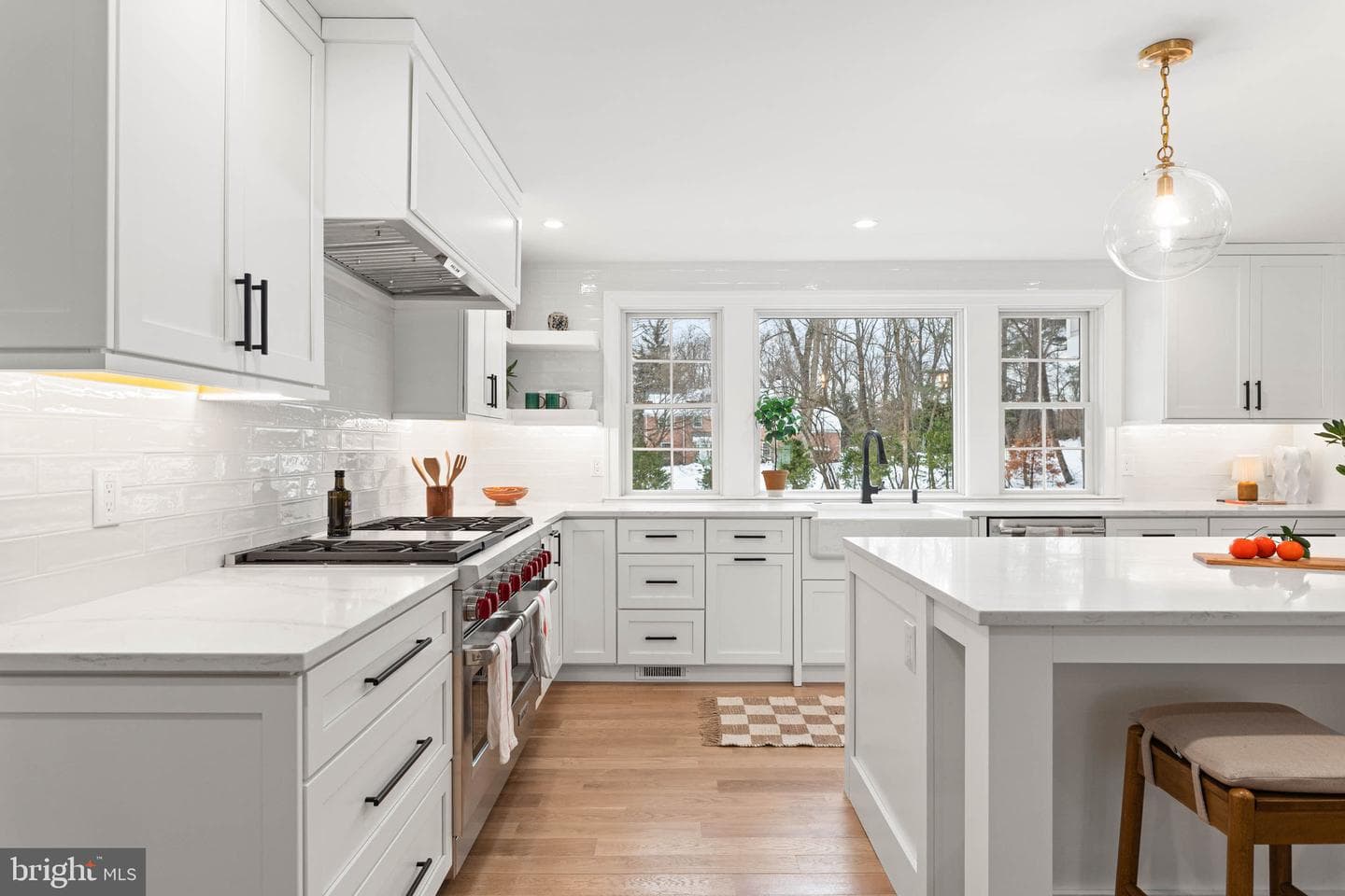 709 Newtown Road photo 10