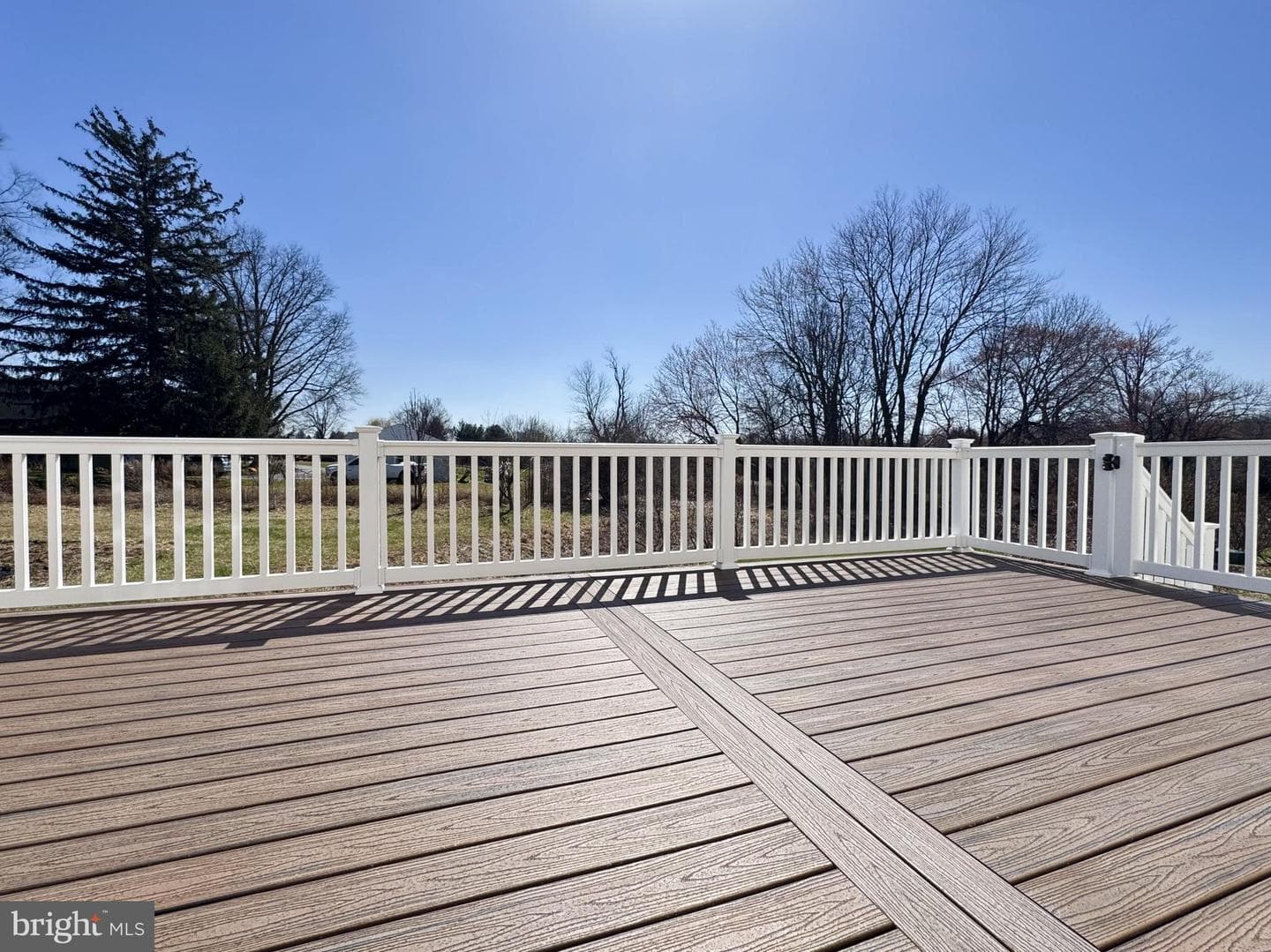 20 Lippitt Road photo 32