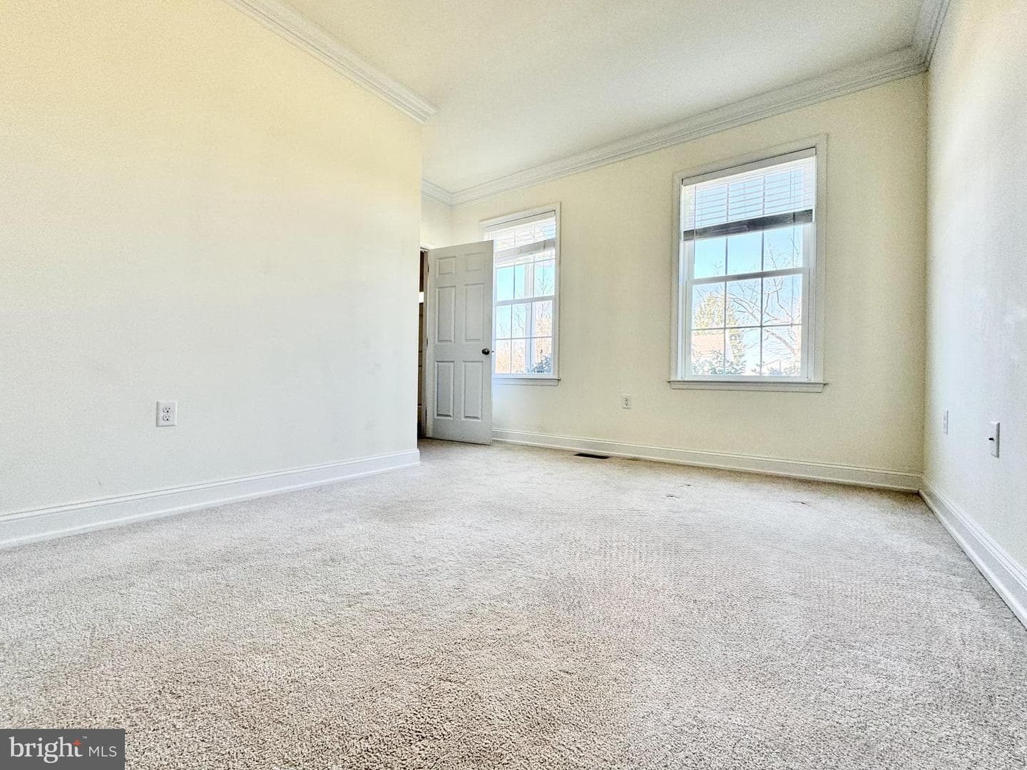 20 Lippitt Road photo 8