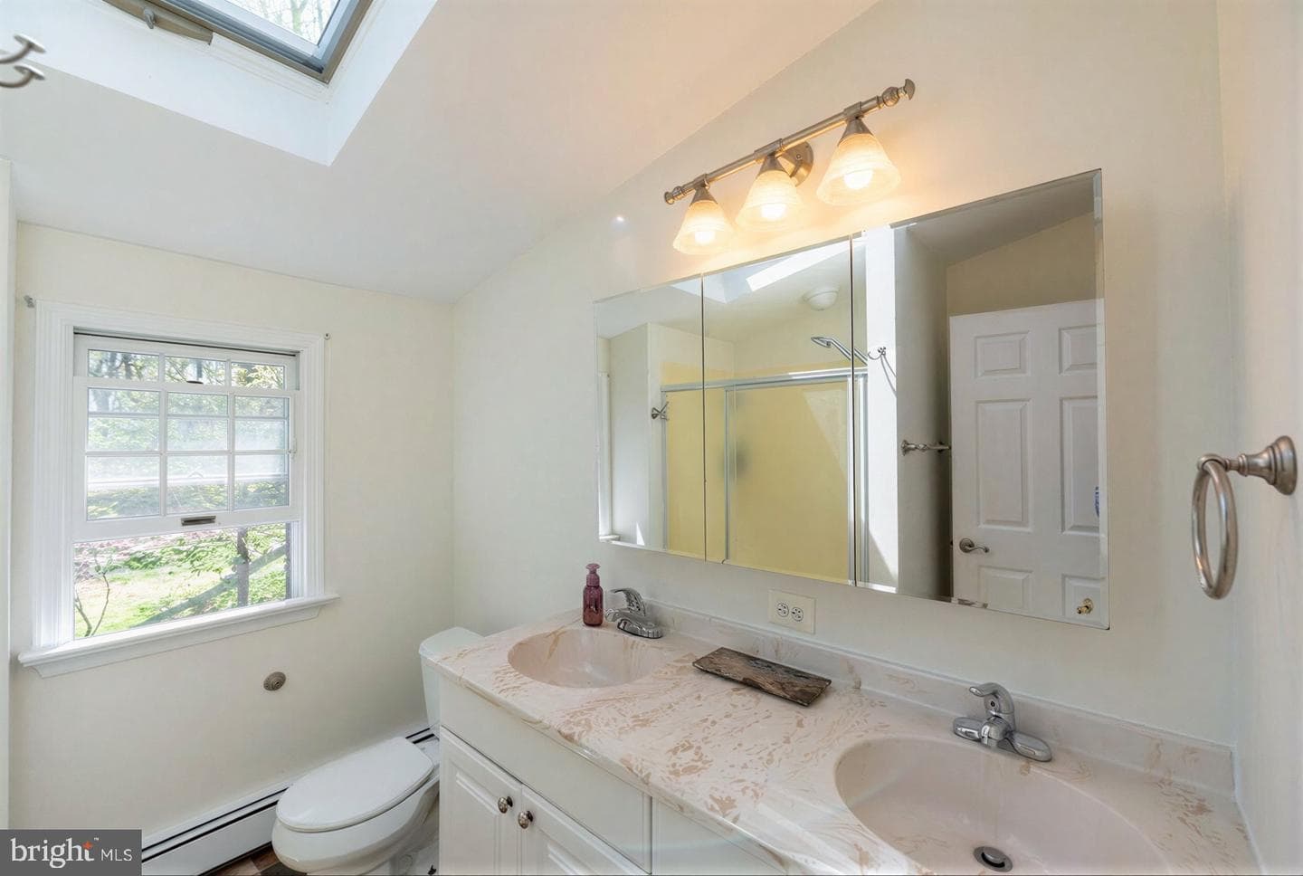 124 Columbia Drive photo 17