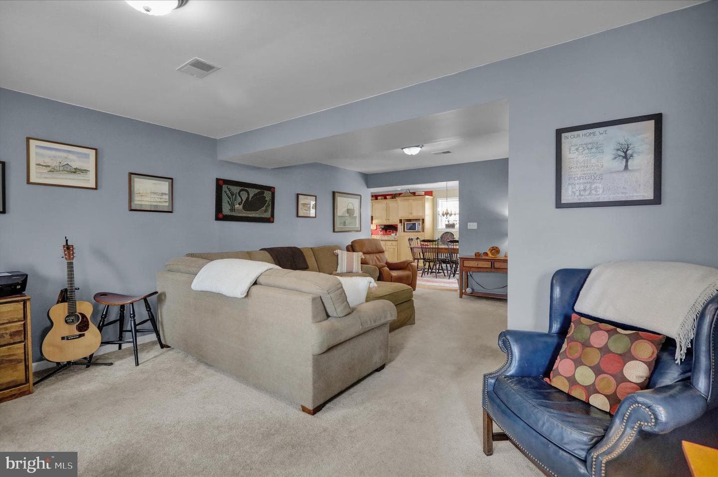 307 Kent Circle photo 2
