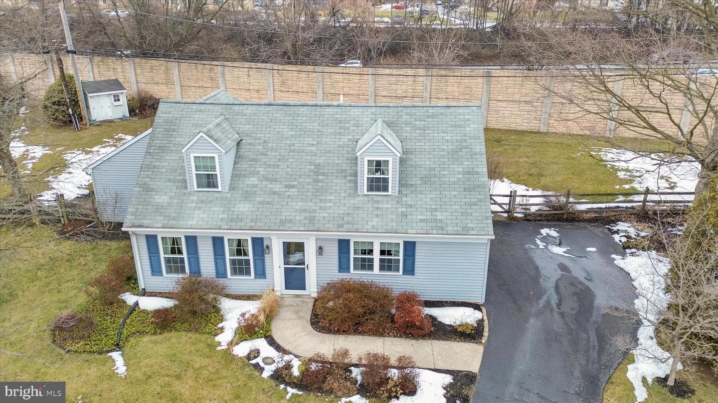 307 Kent Circle photo 26