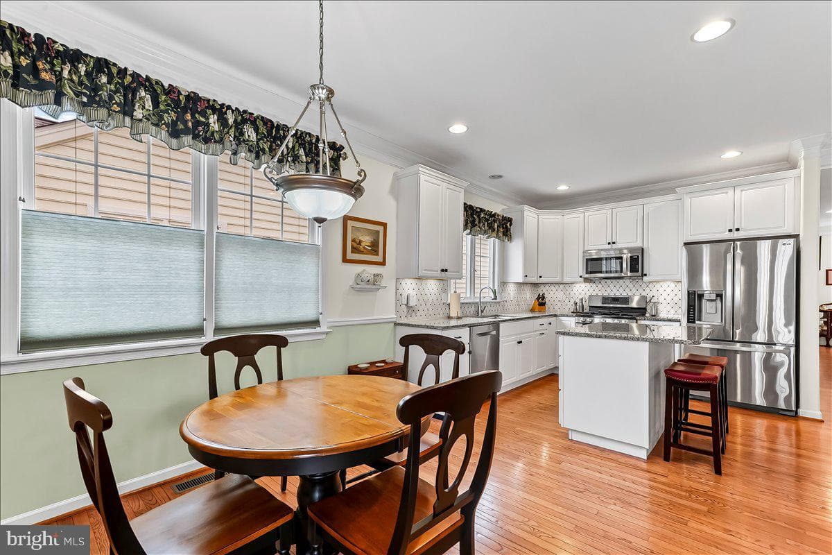 336 Carlisle Drive photo 20