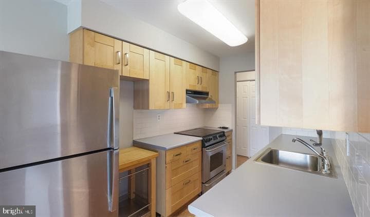 1430 Washington Place photo 12
