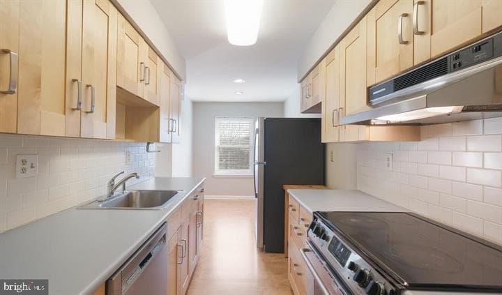 1430 Washington Place photo 14
