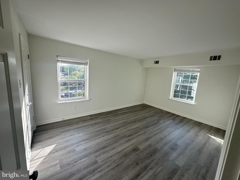 1430 Washington Place photo 16