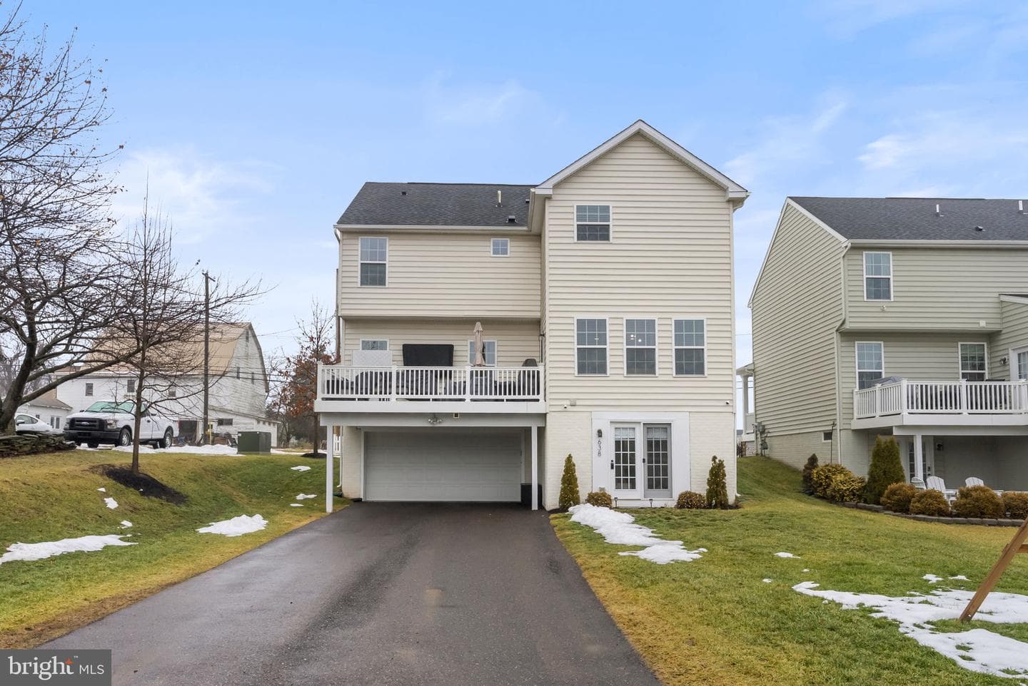 638 Bridge Street photo 52