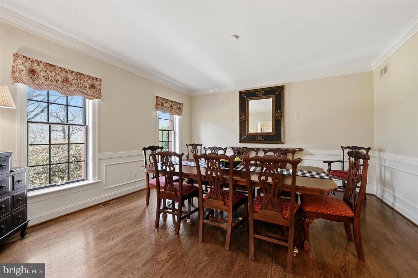 50 Howson Lane photo 10