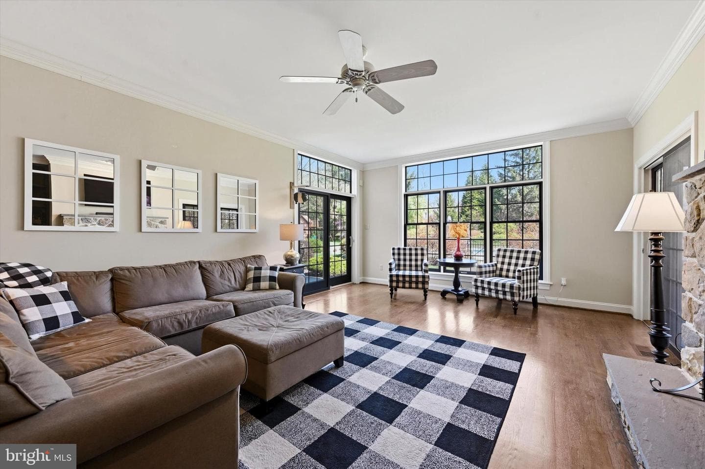 50 Howson Lane photo 14