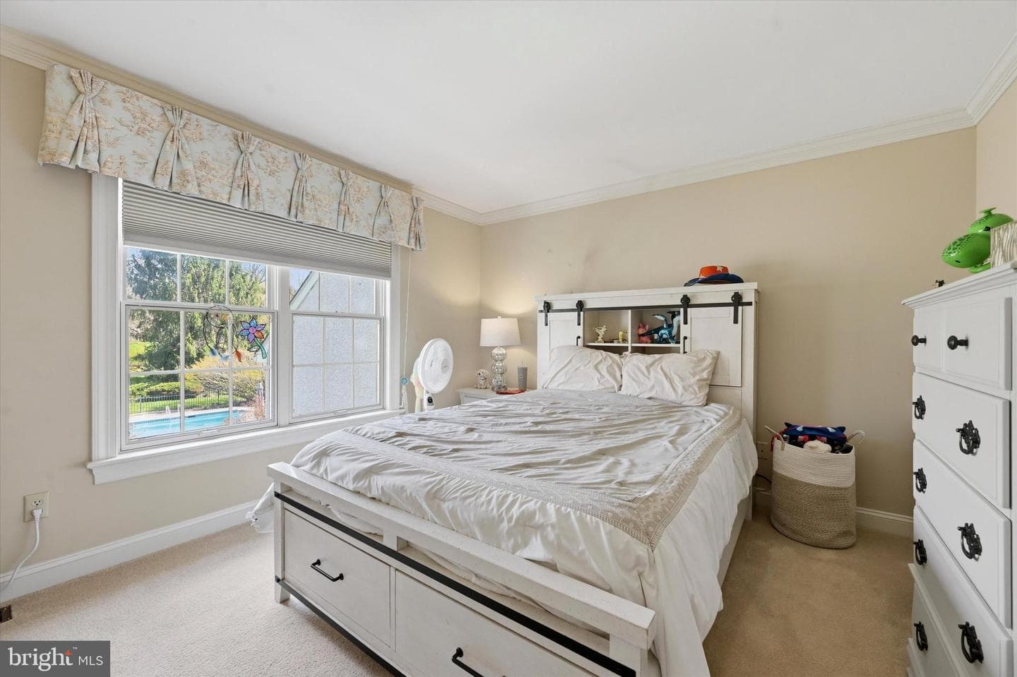50 Howson Lane photo 50