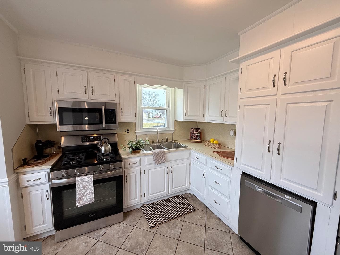 149 Lake Drive photo 10
