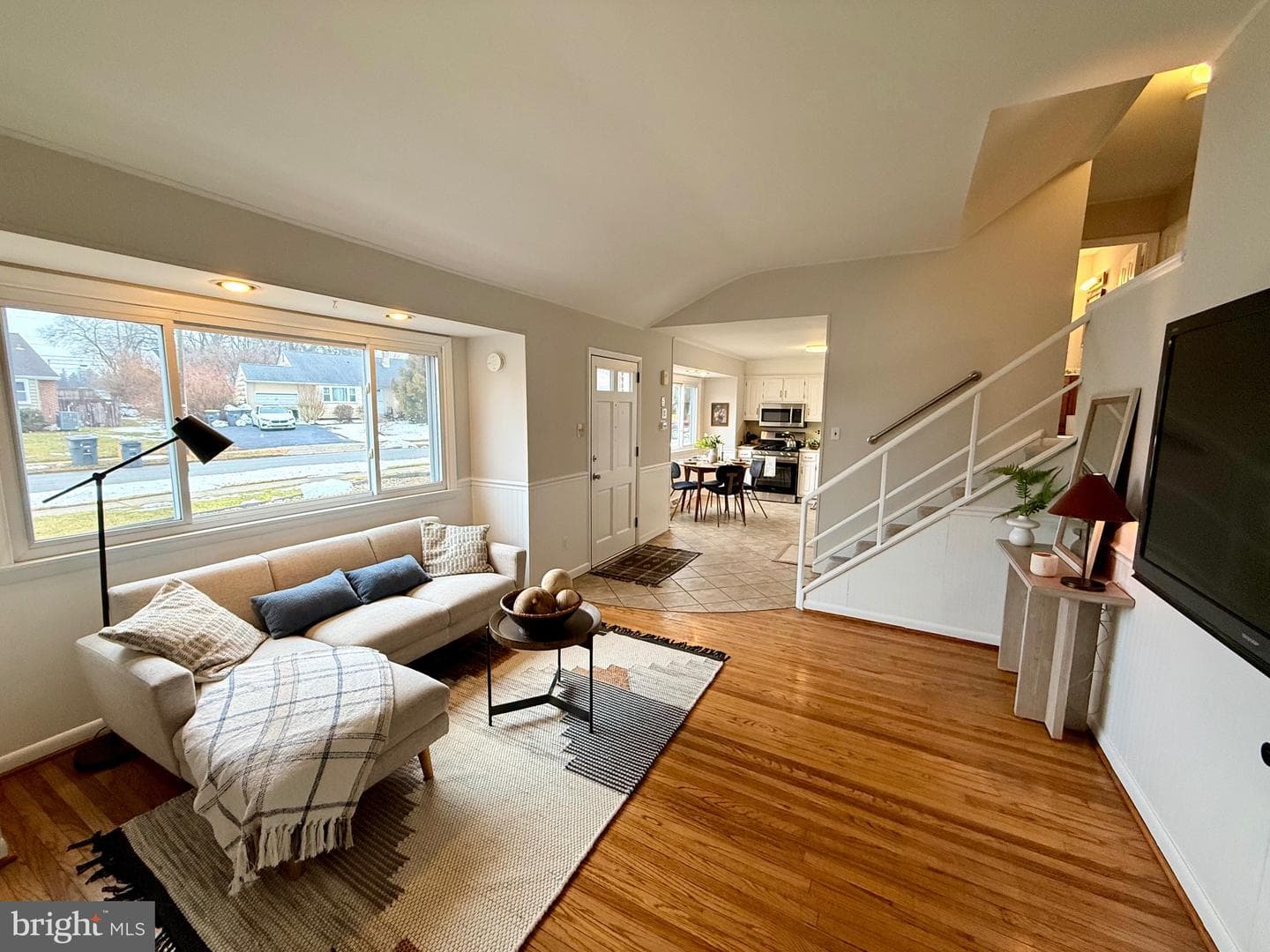 149 Lake Drive photo 2