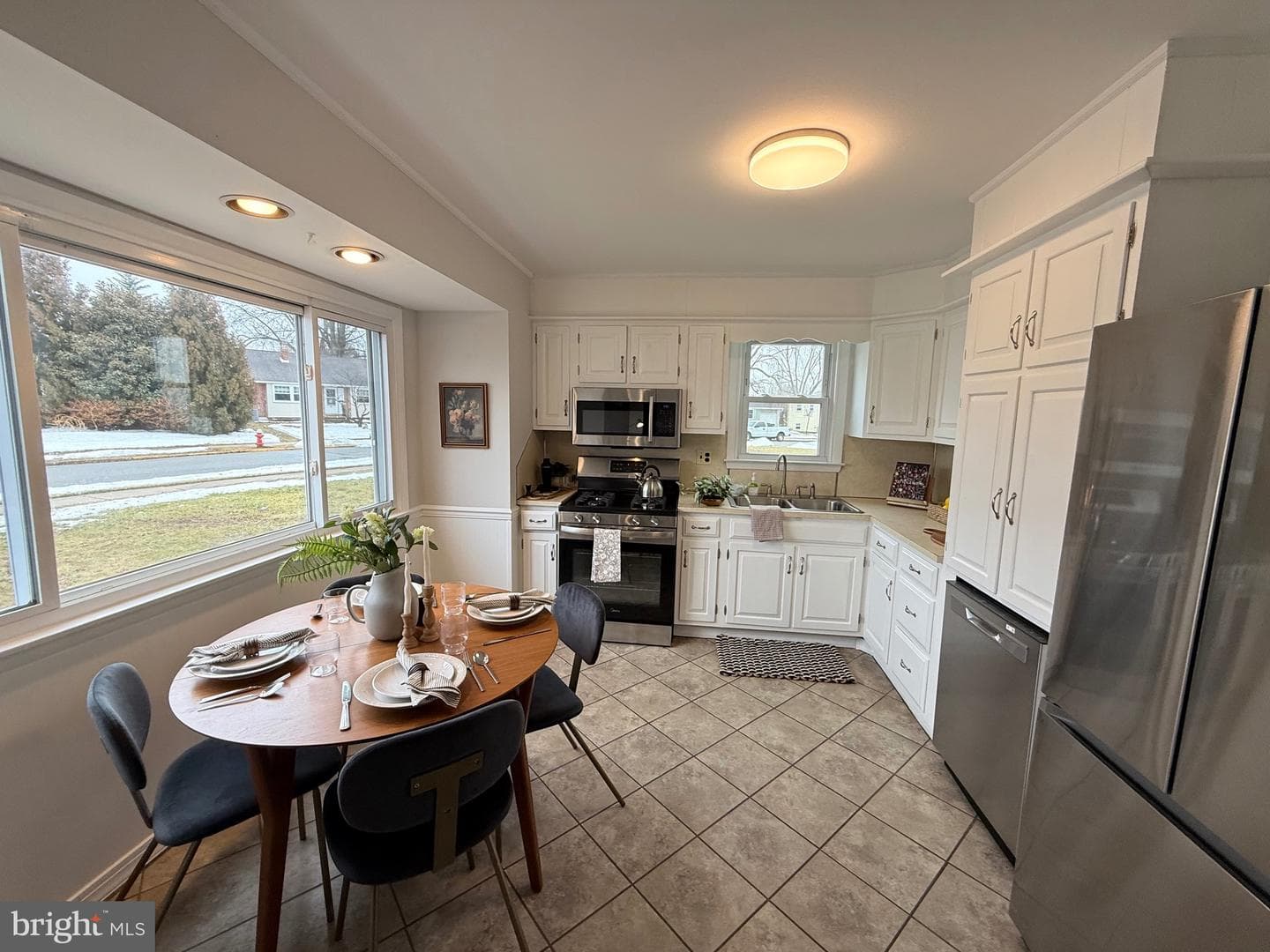 149 Lake Drive photo 6