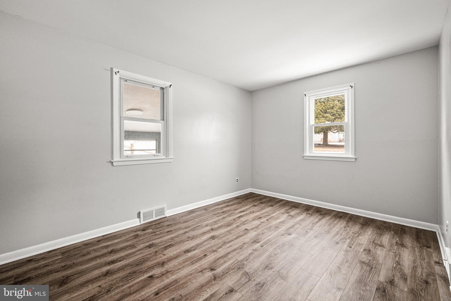 535 Kenview Avenue photo 13