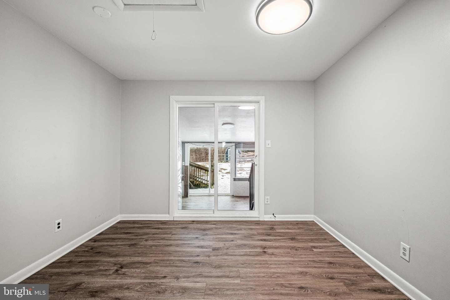 535 Kenview Avenue photo 8