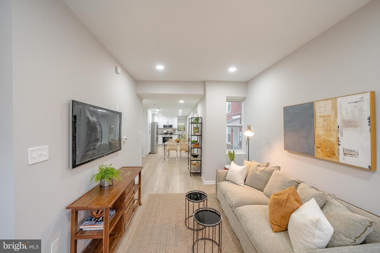 327 N Darlington Street photo 14