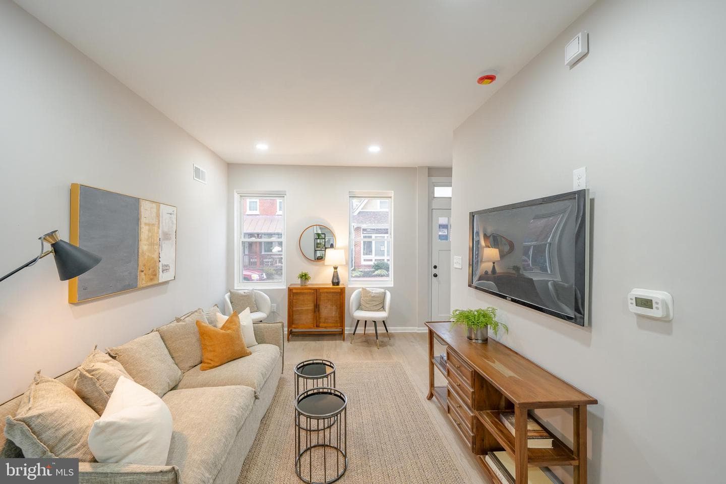 327 N Darlington Street photo 17