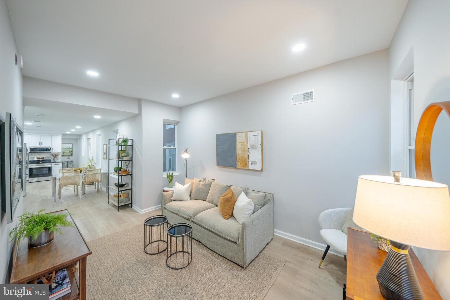 327 N Darlington Street photo 18