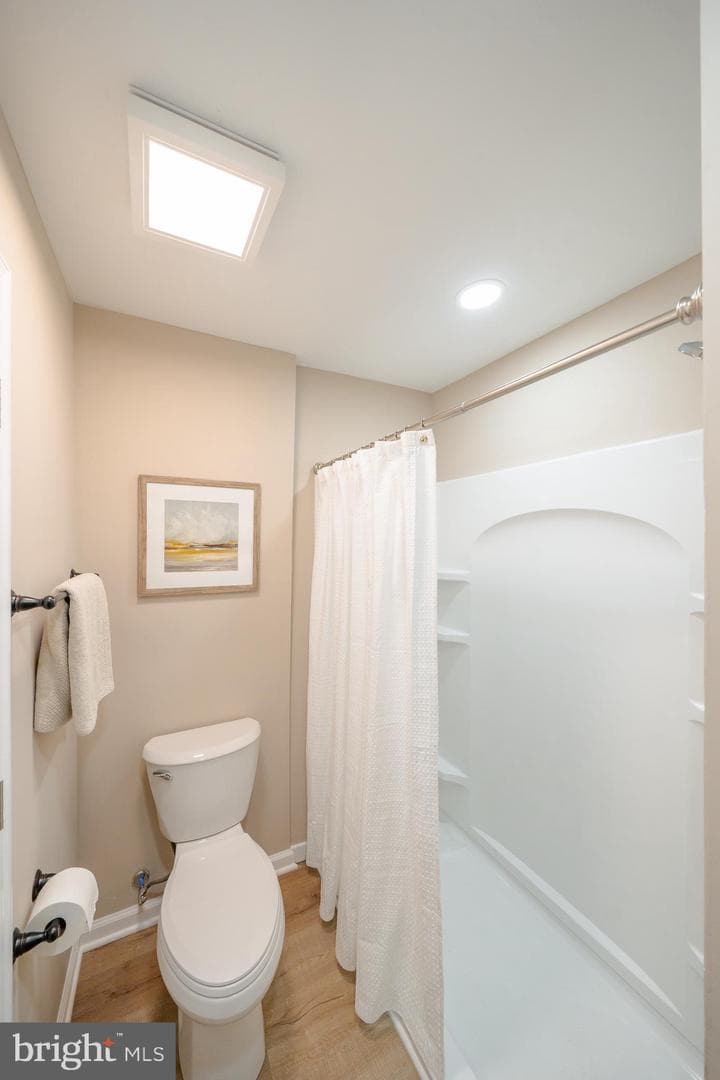 327 N Darlington Street photo 26