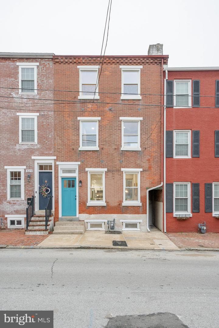 327 N Darlington Street photo 38
