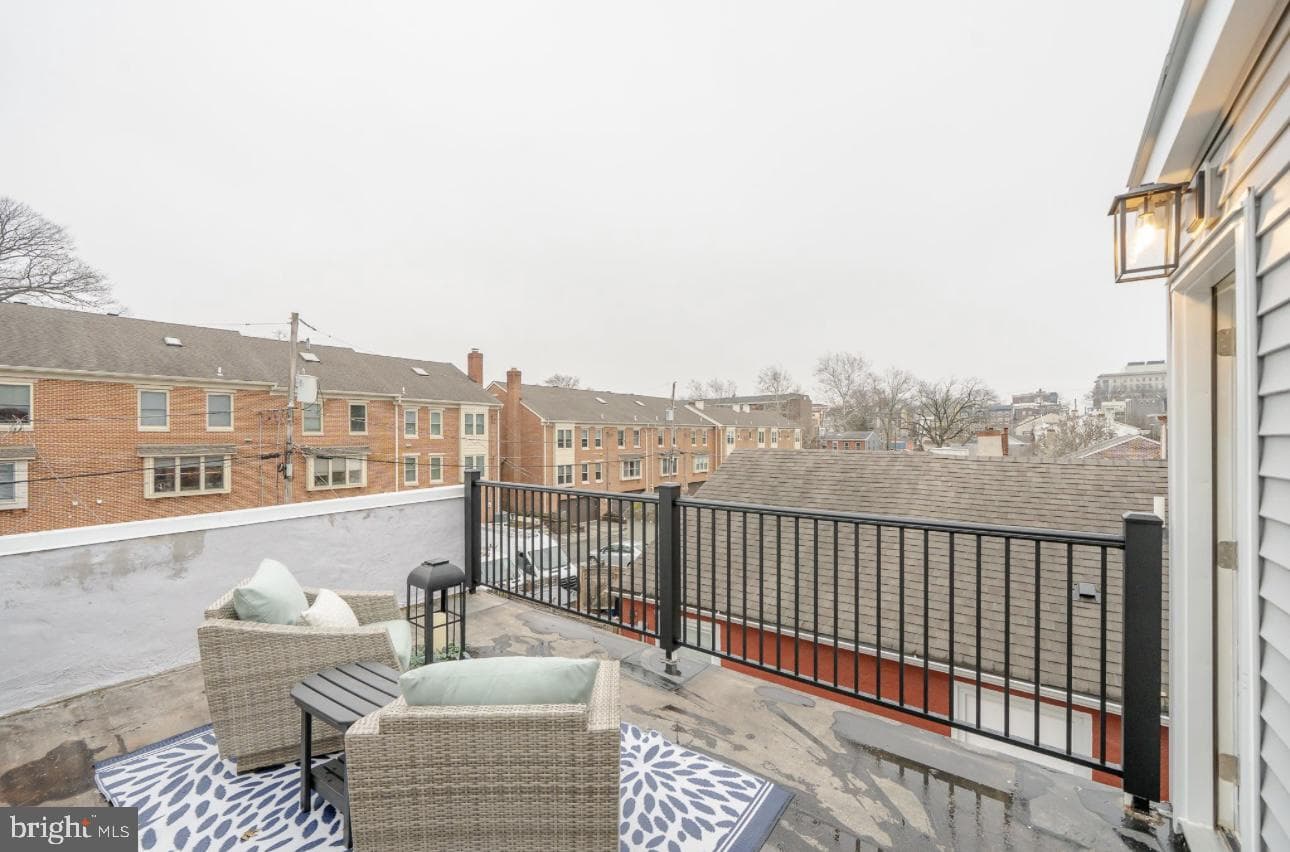 327 N Darlington Street photo 45