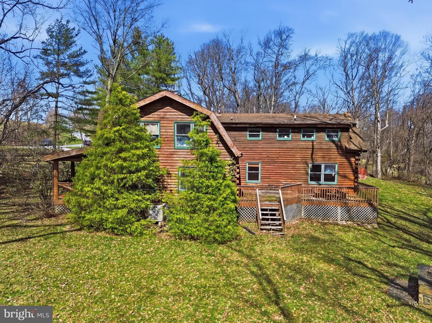 24 Grist Mill Lane photo 6