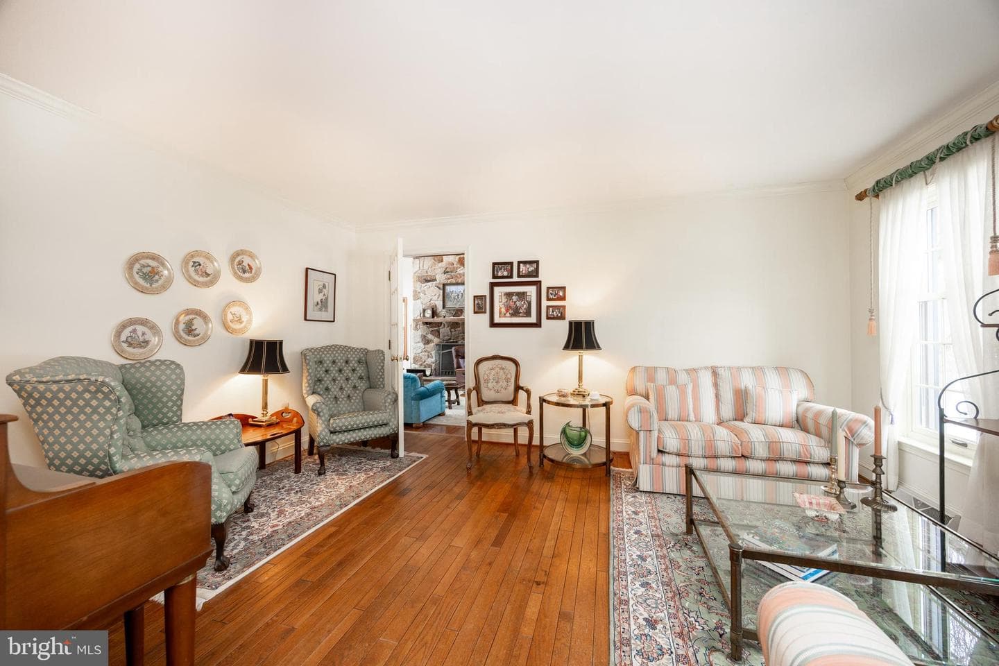 21 Lexington Manor photo 29
