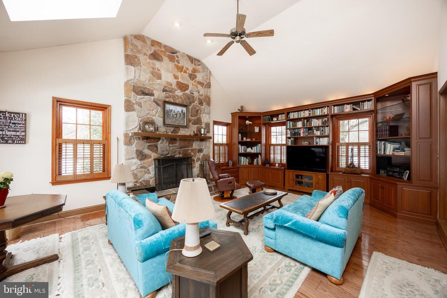 21 Lexington Manor photo 38