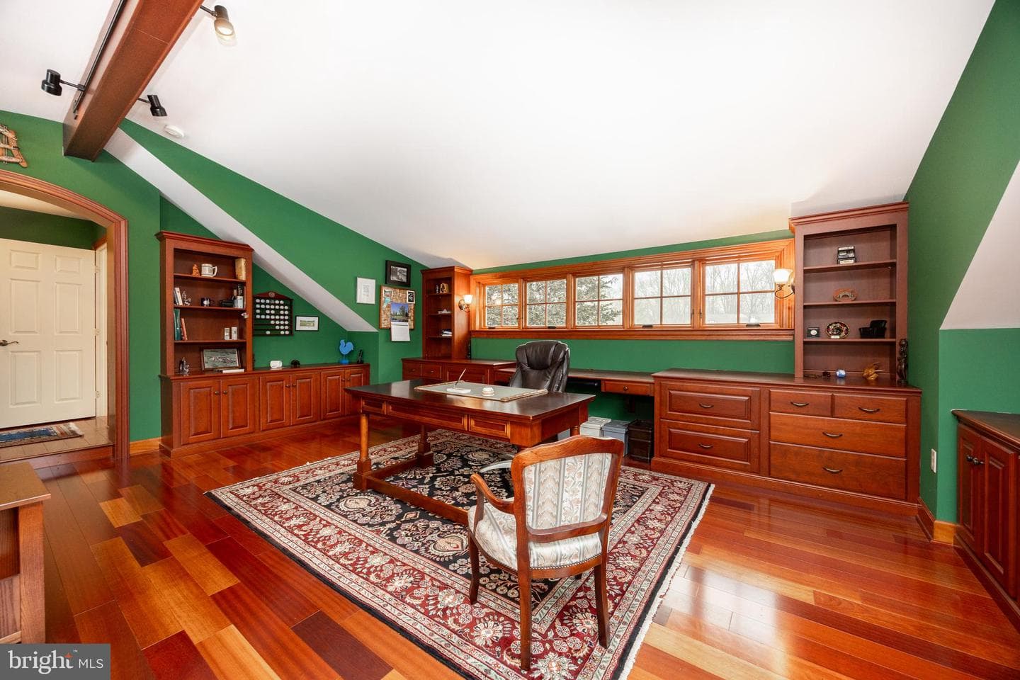 21 Lexington Manor photo 60
