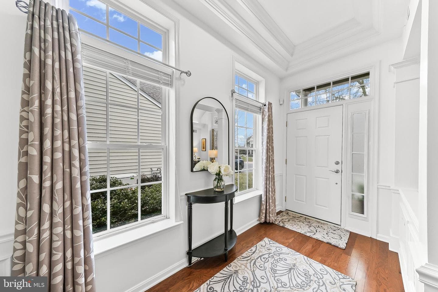 403 Lilac Drive photo 4