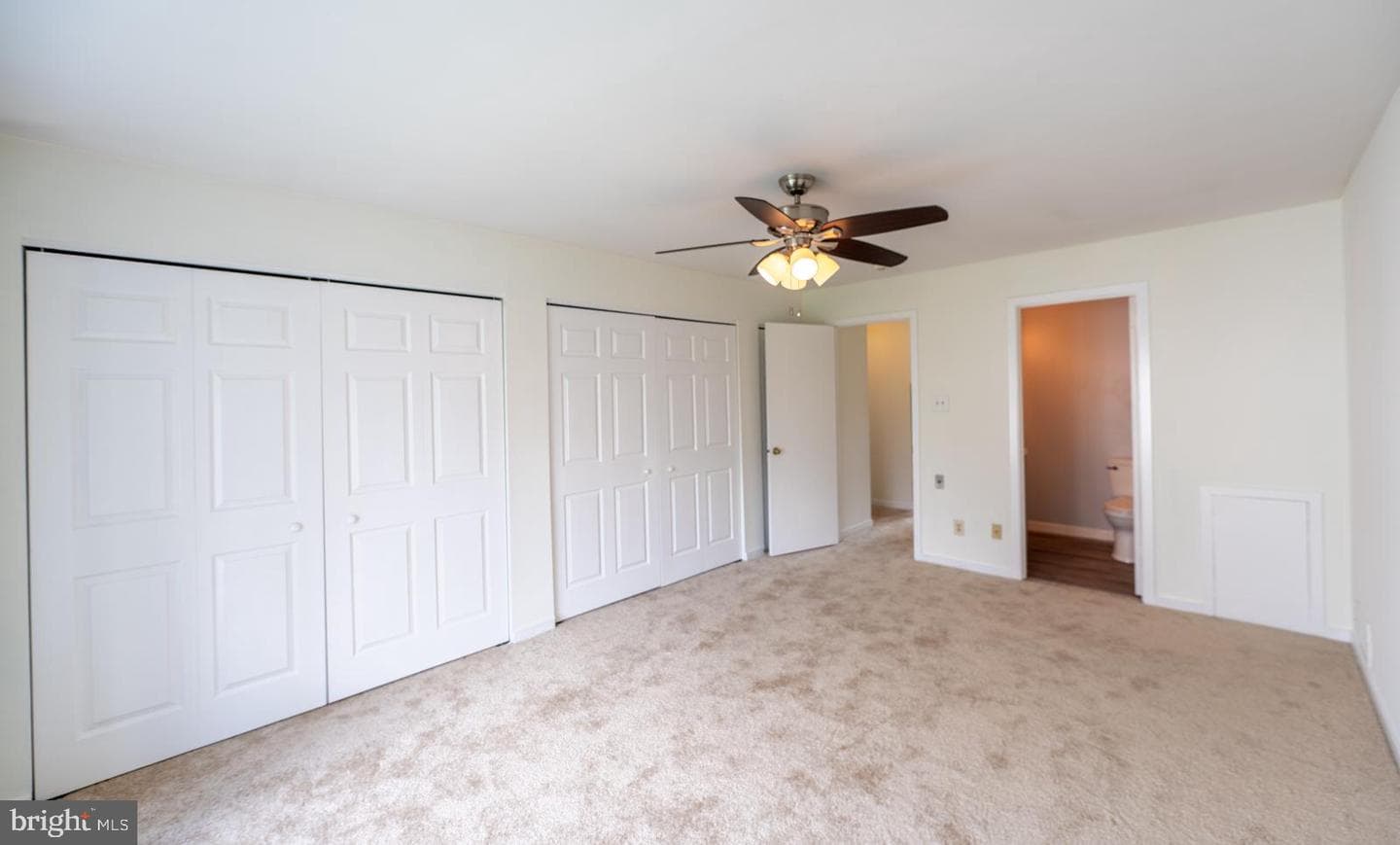 318 (B) Devon Lane #318b photo 13