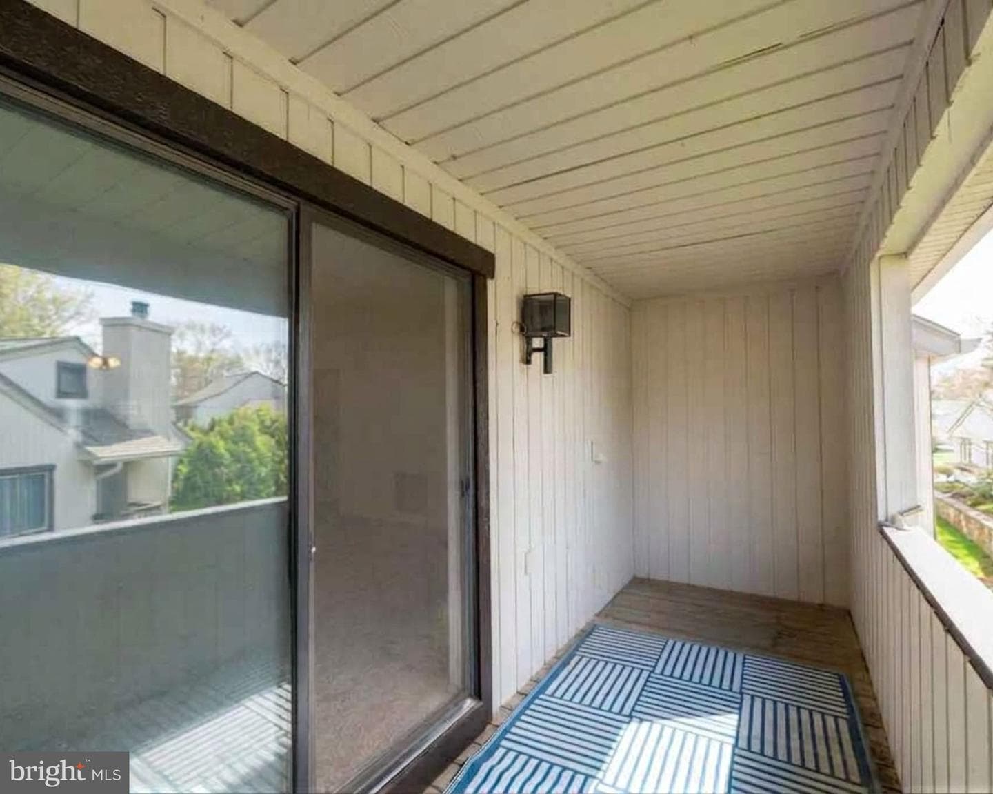 318 (B) Devon Lane #318b photo 6