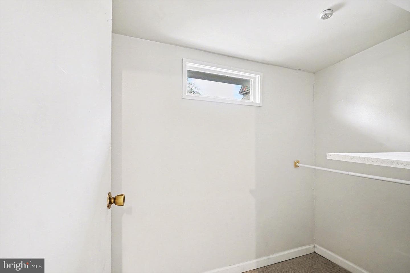 344 Grover Street photo 18