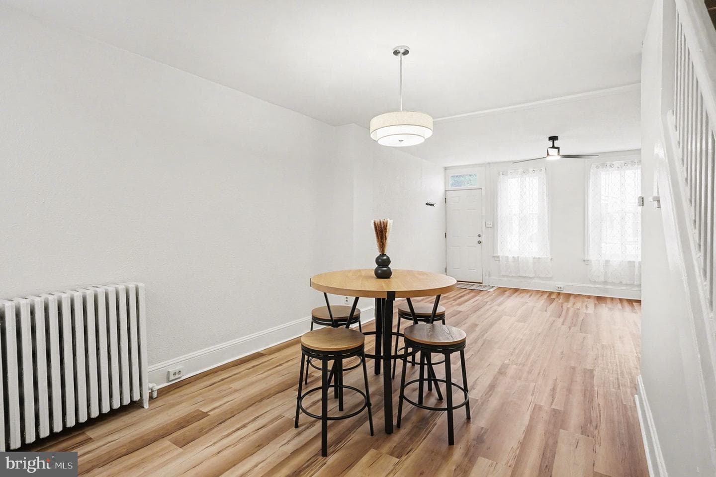344 Grover Street photo 9