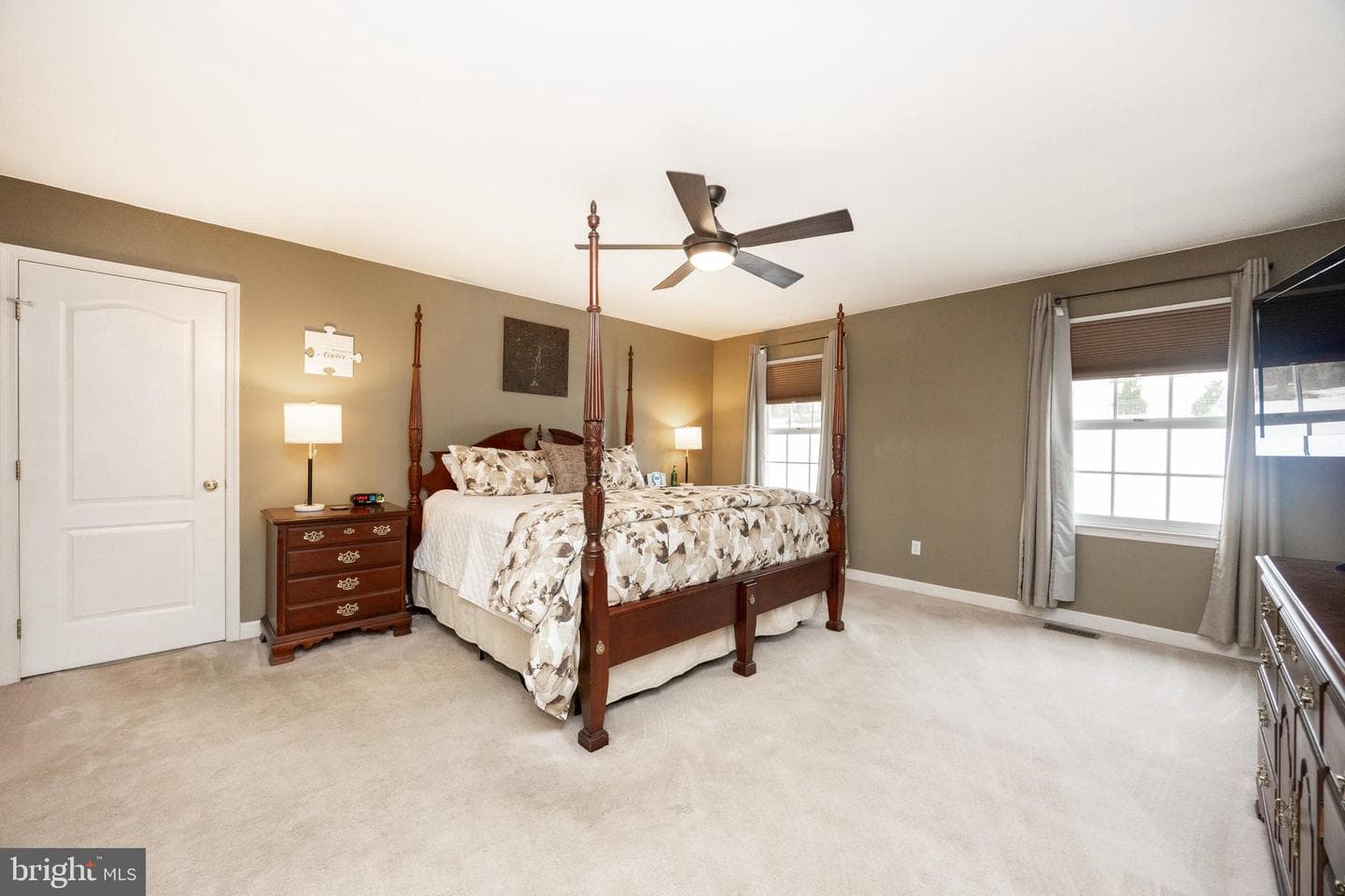 35 Oakwood Lane photo 18