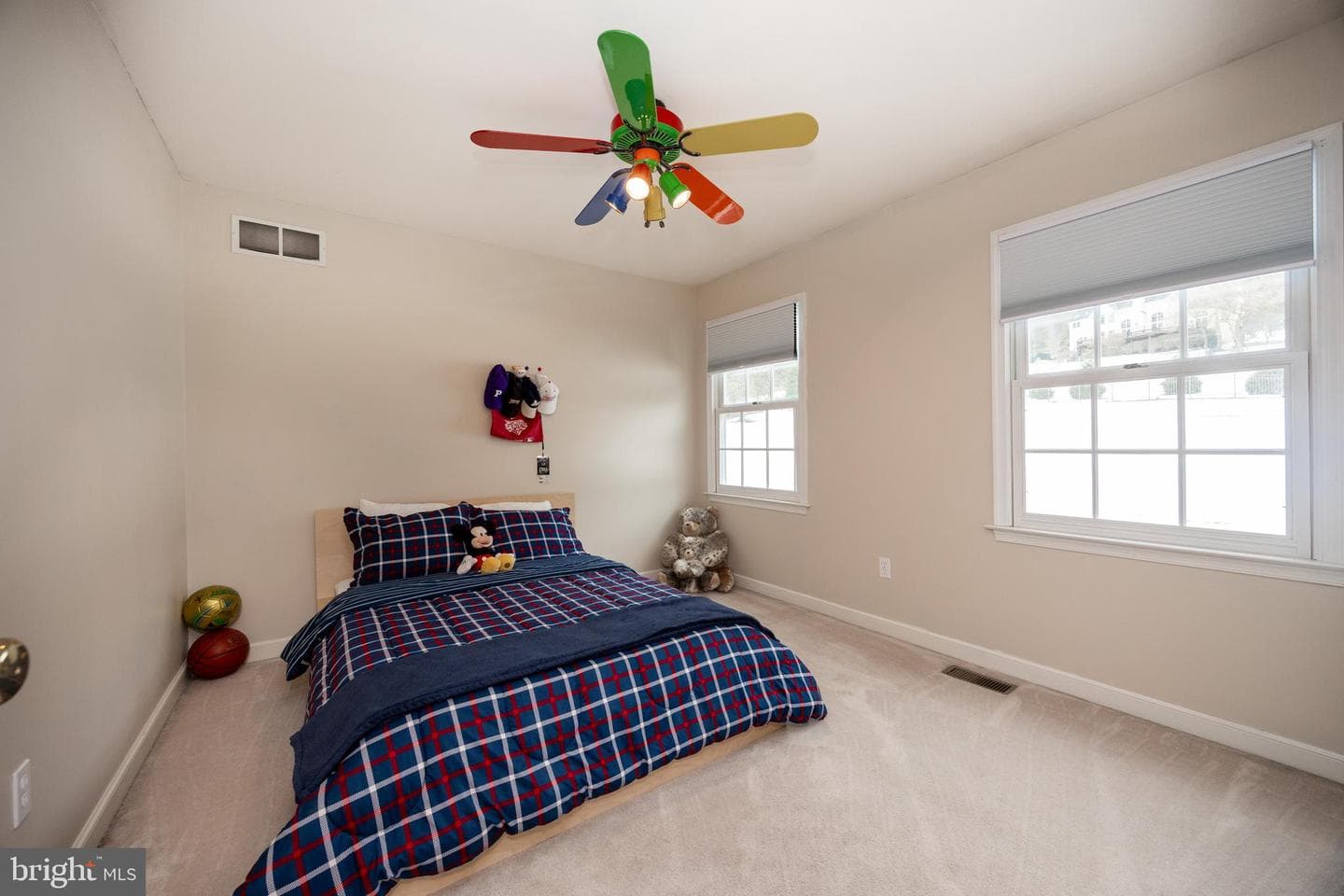 35 Oakwood Lane photo 25